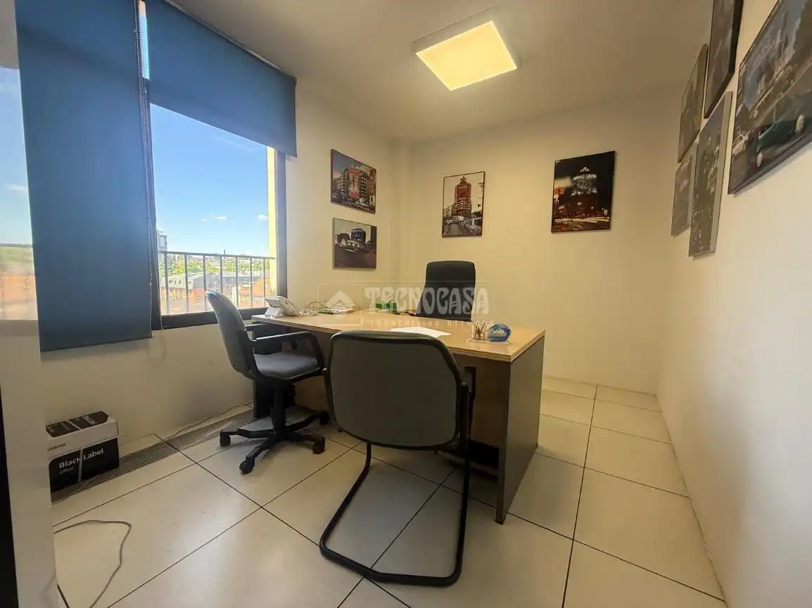 Office for sale in Madrid  with Air Conditioner, Heating and Alarm