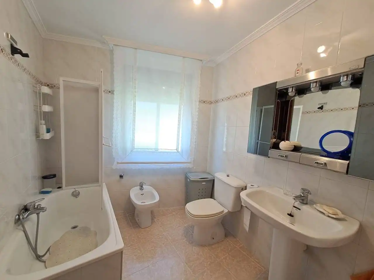 Baño de Casa o chalet en venta en Las Quintanillas con Calefacción y Terraza