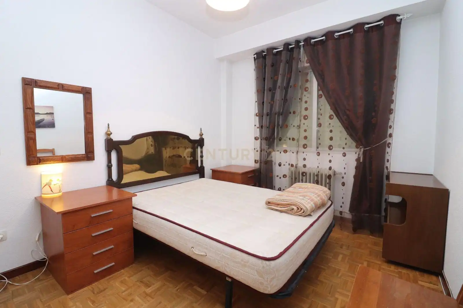 Habitación de Apartamento de alquiler en El Espinar con Trastero, Horno y Lavadora
