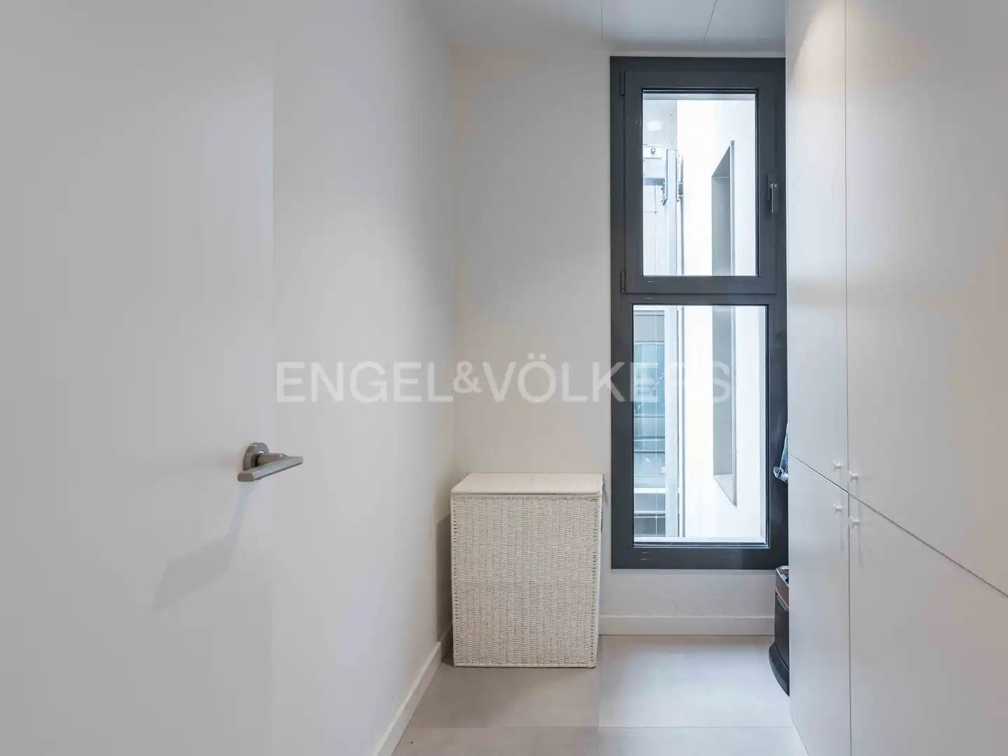 Balcony of Attic for rent in Barcelona  with Air Conditioner, Heating and Parquet flooring