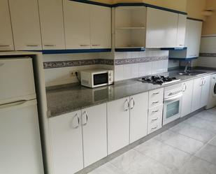 Kitchen of Flat to rent in Santiago de Compostela 