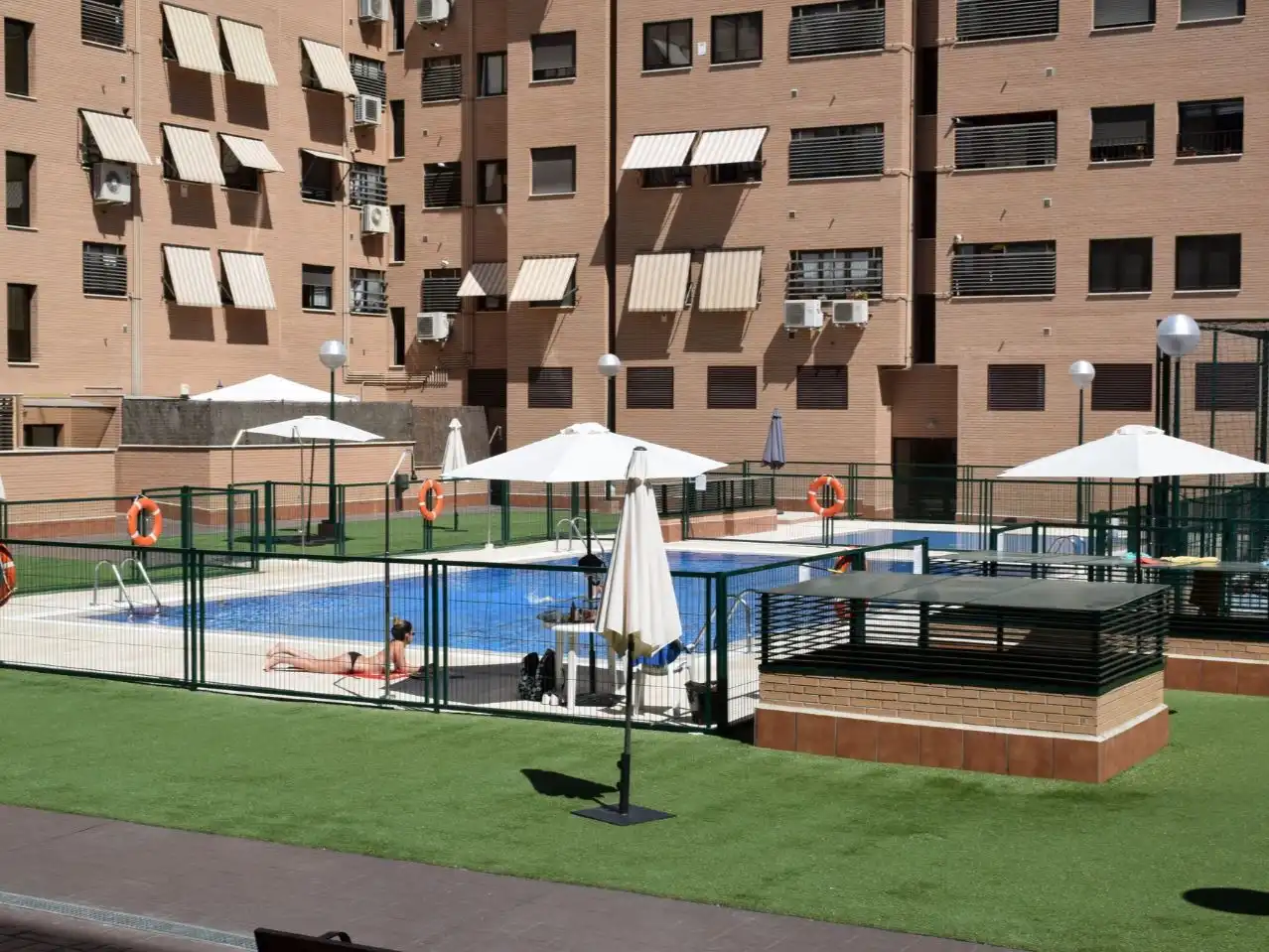 Piscina de Pis de lloguer en San Blas