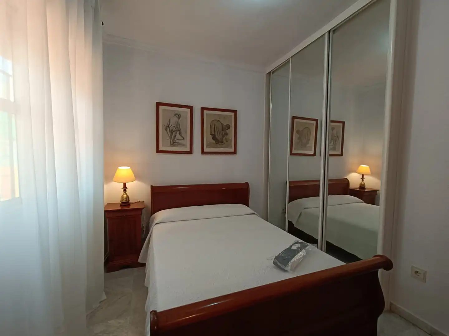 Schlafzimmer von Dachboden zur Miete in Sevilla mit Klimaanlage, Heizung und Terrasse