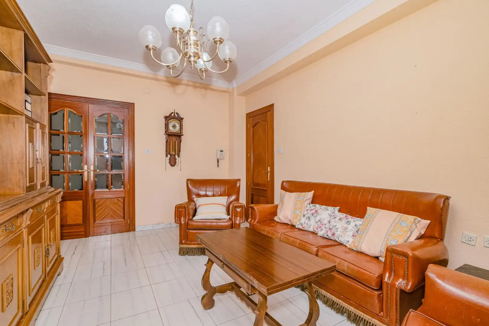 Sala de estar de Piso en venta en Granada con Balcón