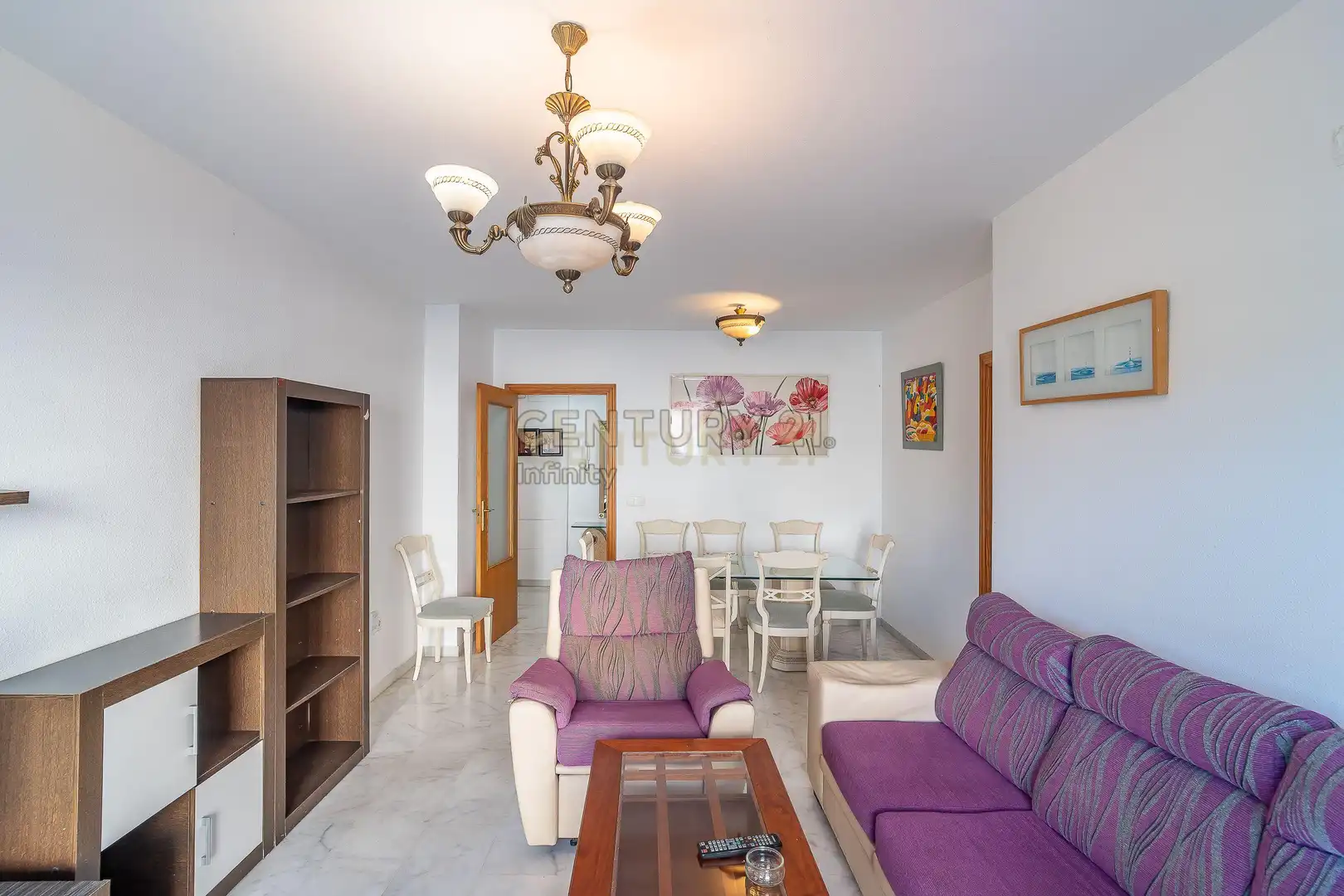 Sala de estar de Apartamento en venta en Estepona con Jardín privado, Horno y Piscina comunitaria