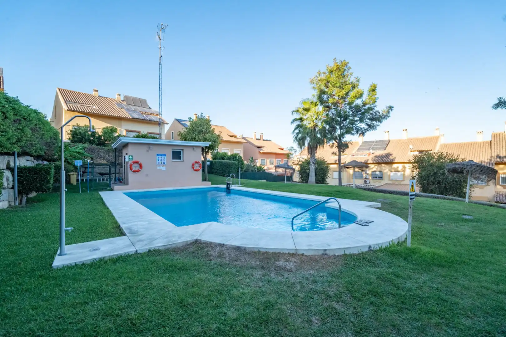 Casa aparellada amb piscina en venda a Estación de Cártama, imagen 24