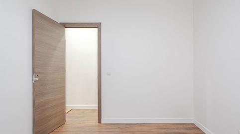 Foto 5 de Piso en venta en Almendrales, Madrid