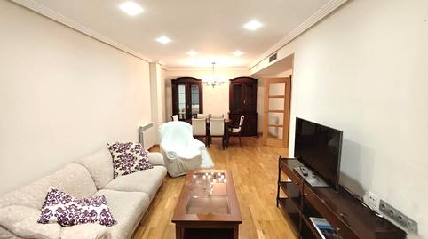 Foto 2 de Pis de lloguer a Barbastro, Huesca