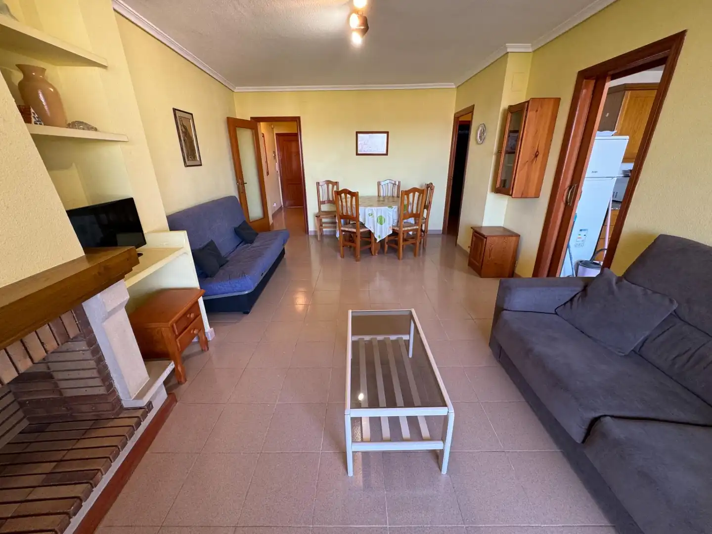 Sala d'estar de Apartament en venda en Oropesa del Mar / Orpesa amb Terrassa, Moblat i Piscina comunitària