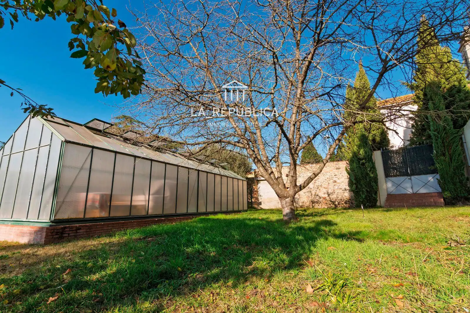 Vista exterior de Casa o chalet en venta en Sils con Calefacción, Jardín privado y Terraza