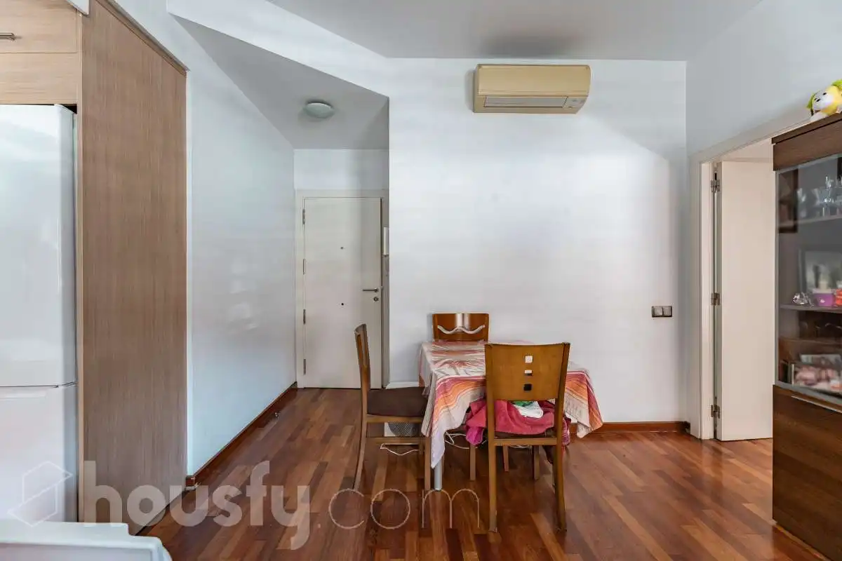 Bedroom of Ground floor for sale in Sabadell  with Air Conditioner, Heating and Parquet flooring