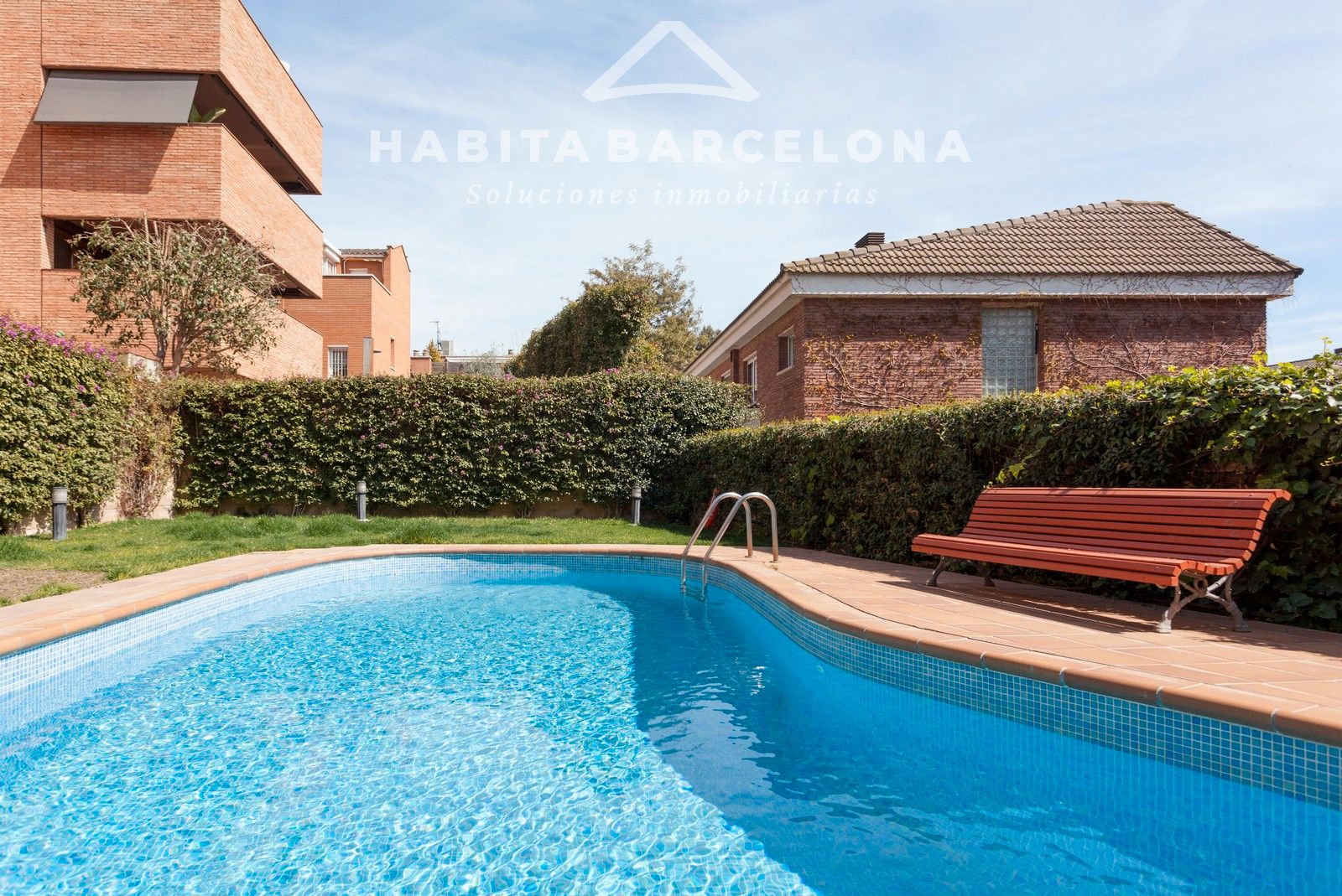 Exterior view of House or chalet to rent in Sant Just Desvern  with Air Conditioner, Heating and Private garden