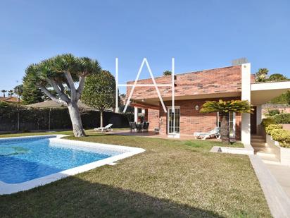 Jardí de Casa o xalet en venda en Sant Vicenç de Montalt amb Aire condicionat, Calefacció i Terrassa