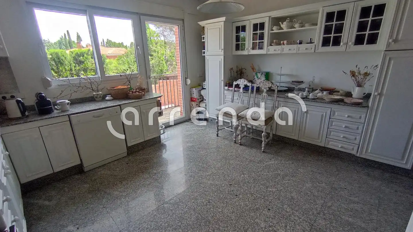 Cocina de Casa o chalet en venta en Villalbilla con Calefacción, Jardín privado y Terraza