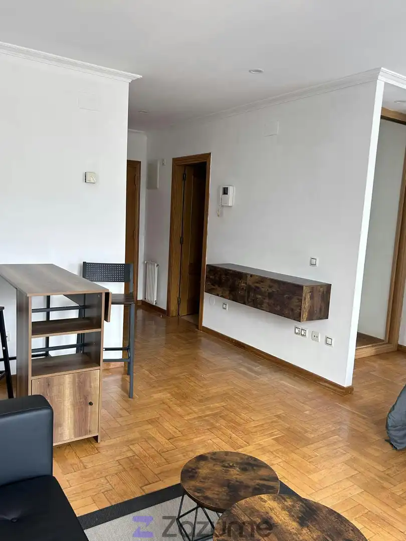 Wohnzimmer von Wohnung zur Miete in Llanes mit Heizung, Parkett und Terrasse