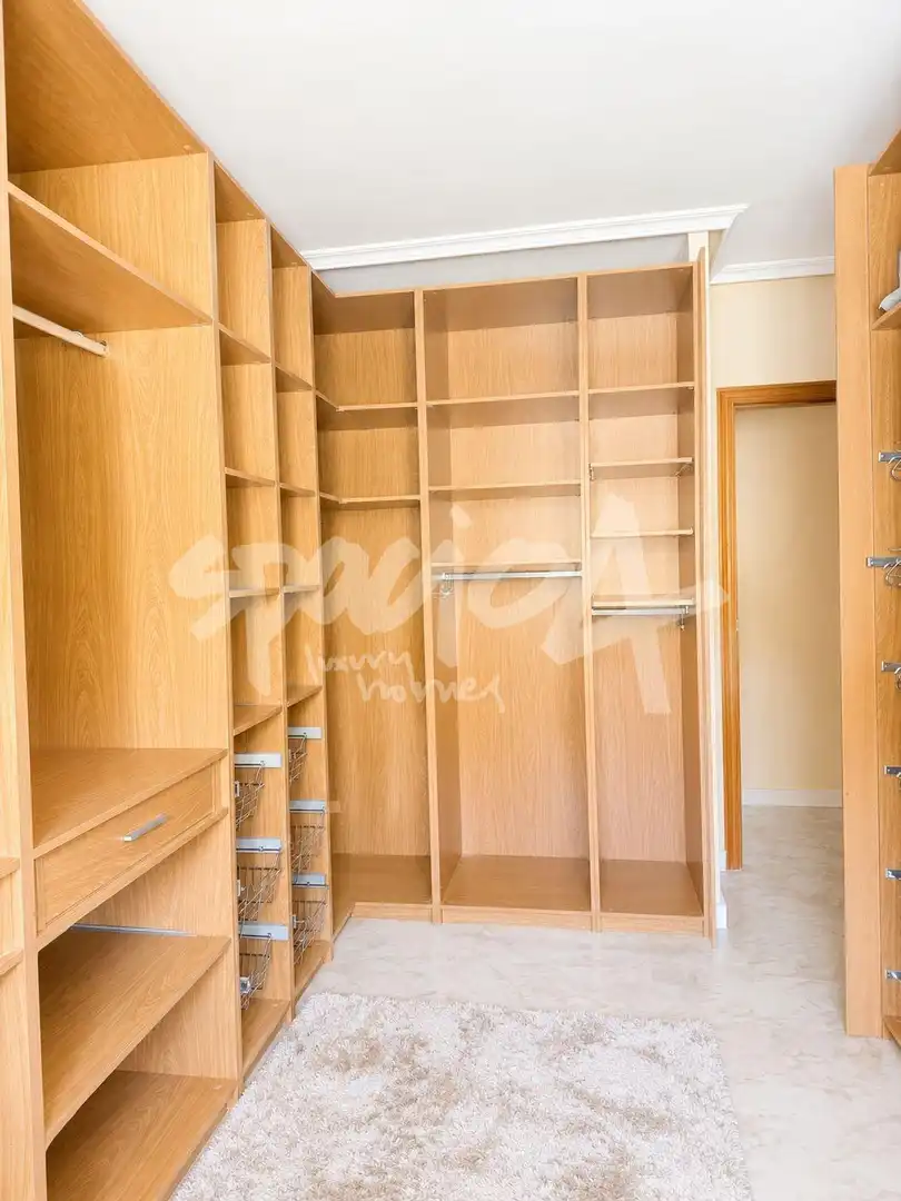 Bedroom of Houses for sale in San Lorenzo de El Escorial  with Community pool