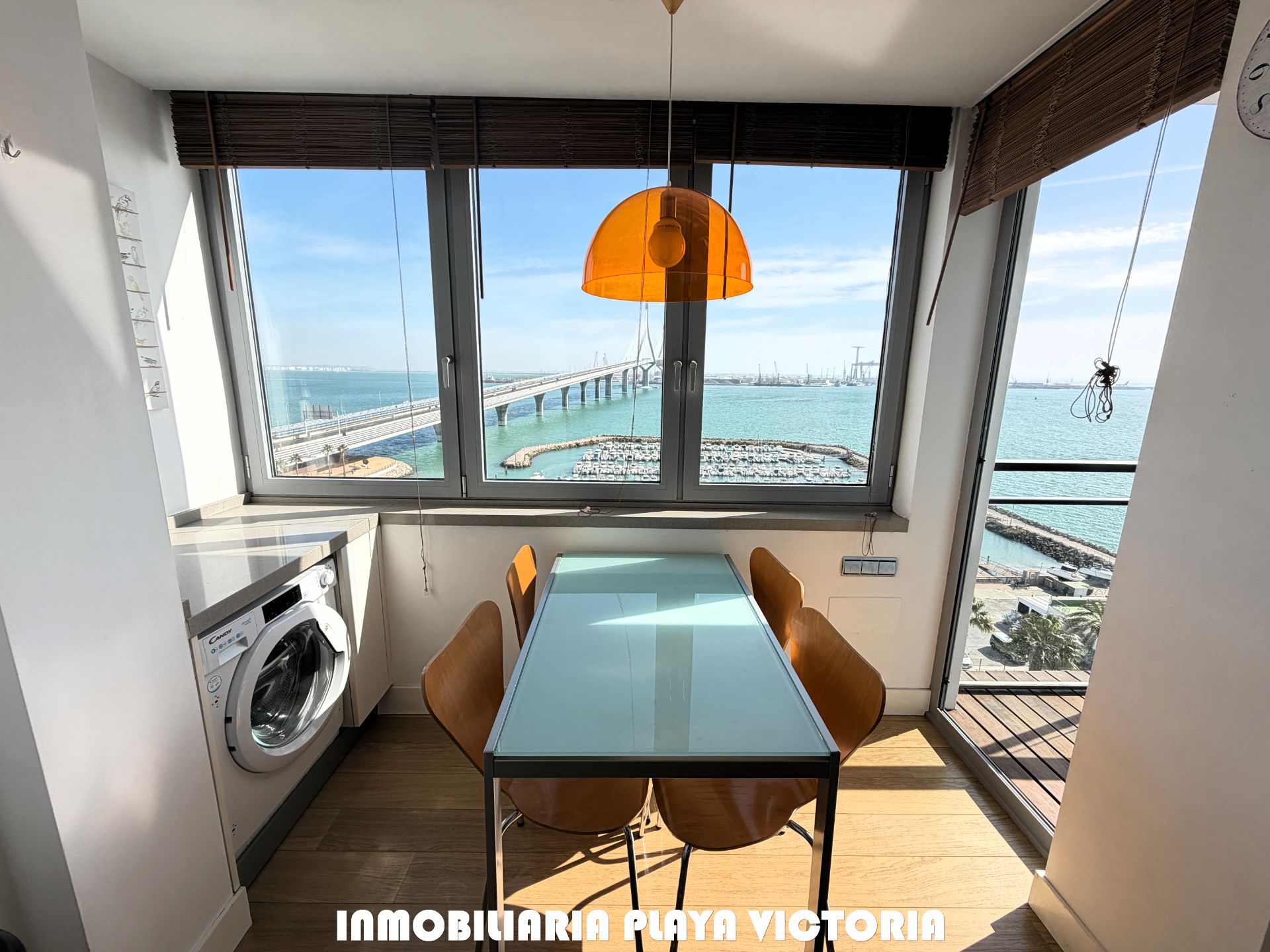 Dining room of Flat to rent in  Cádiz Capital  with Air Conditioner and Furnished