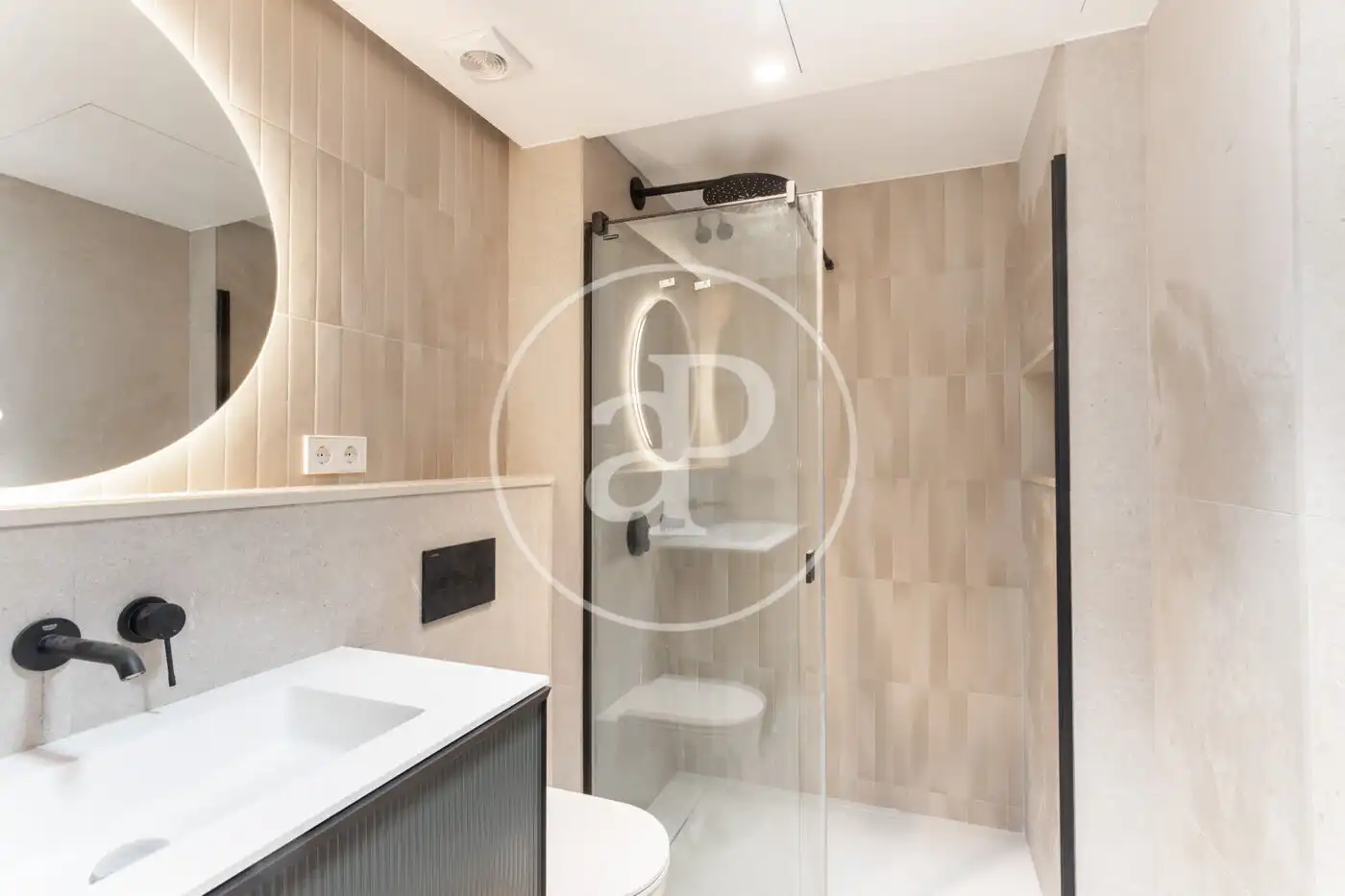 Baño de Ático en venta en Sant Cugat del Vallès con Aire acondicionado, Calefacción y Terraza