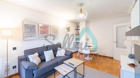 Foto 3 de Planta baixa de lloguer a Carlos Asensio Bretones, Santo Domingo - El Campillín, Asturias