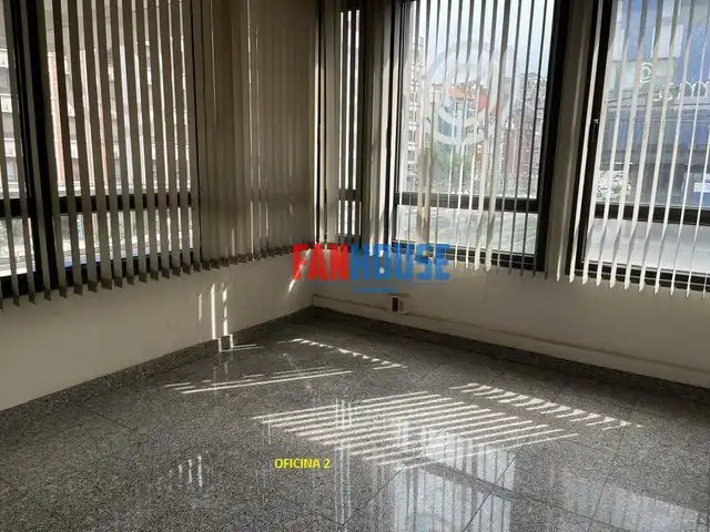 Oficina en venda en Oviedo 