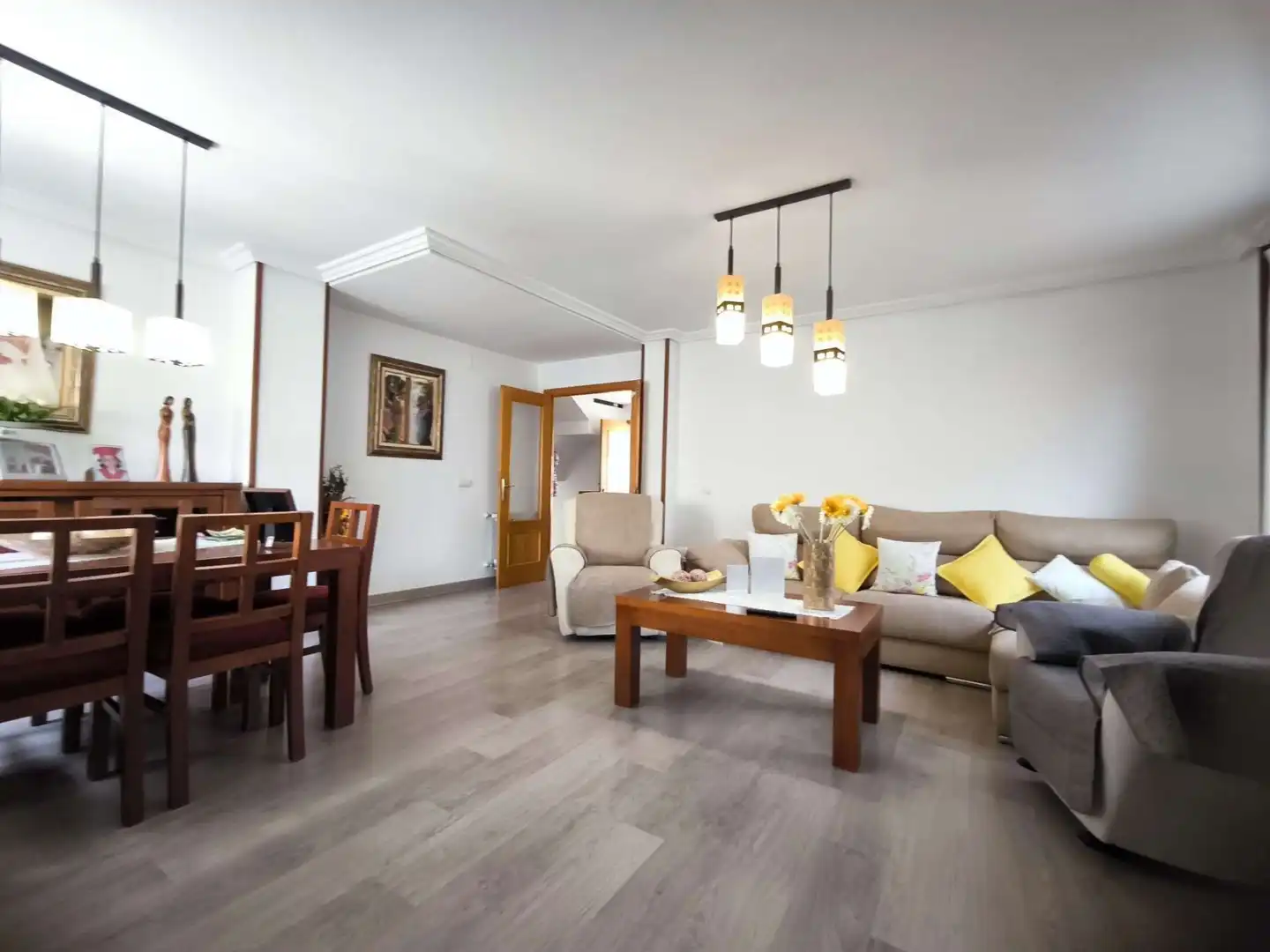 Sala de estar de Casa o chalet en venta en La Nucia con Aire acondicionado, Calefacción y Jardín privado