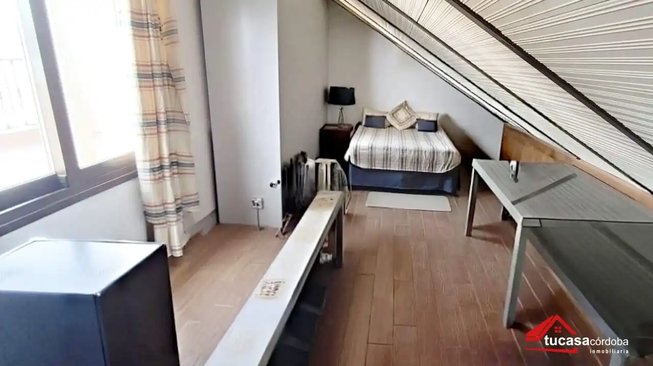 Dormitori de Casa o xalet en venda en Córdoba amb Aire condicionat, Terrassa i Traster