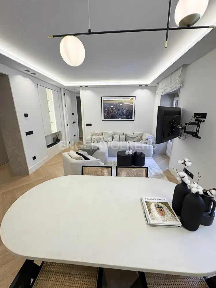 Sala d'estar de Pis de lloguer en Madrid amb Aire condicionat, Calefacció i Moblat