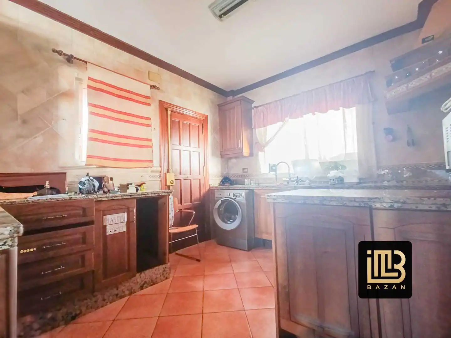 Kitchen of Flat for sale in Málaga  with Terrace and Storage room
