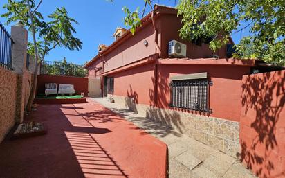 Vista exterior de Pis de lloguer en Camarma de Esteruelas amb Aire condicionat i Terrassa