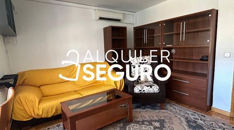 Foto 4 de Piso de alquiler en De Los Cinceladores, Arcos, Madrid Capital