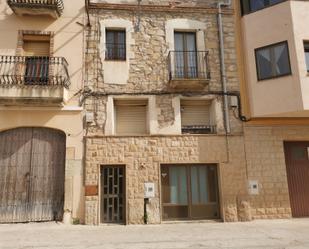 Vista exterior de Casa adosada en venda en Vimbodí i Poblet amb Traster