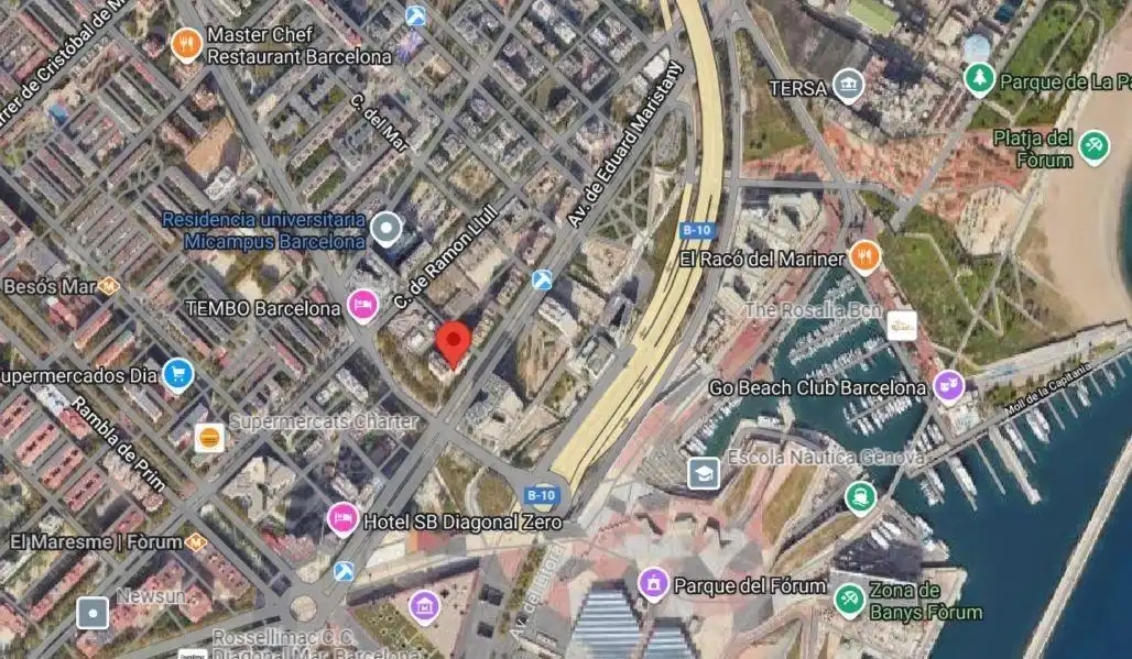 Vista exterior de Piso en venta en Sant Adrià de Besòs con Aire acondicionado, Calefacción y Jardín privado