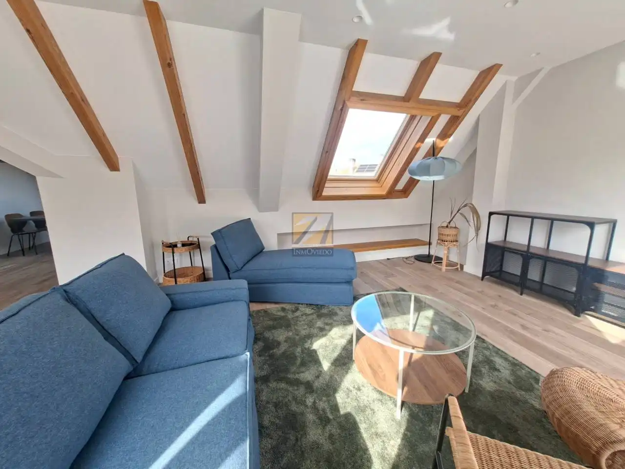 Living room of Attic for sale in Oviedo   with Heating, Terrace and Furnished