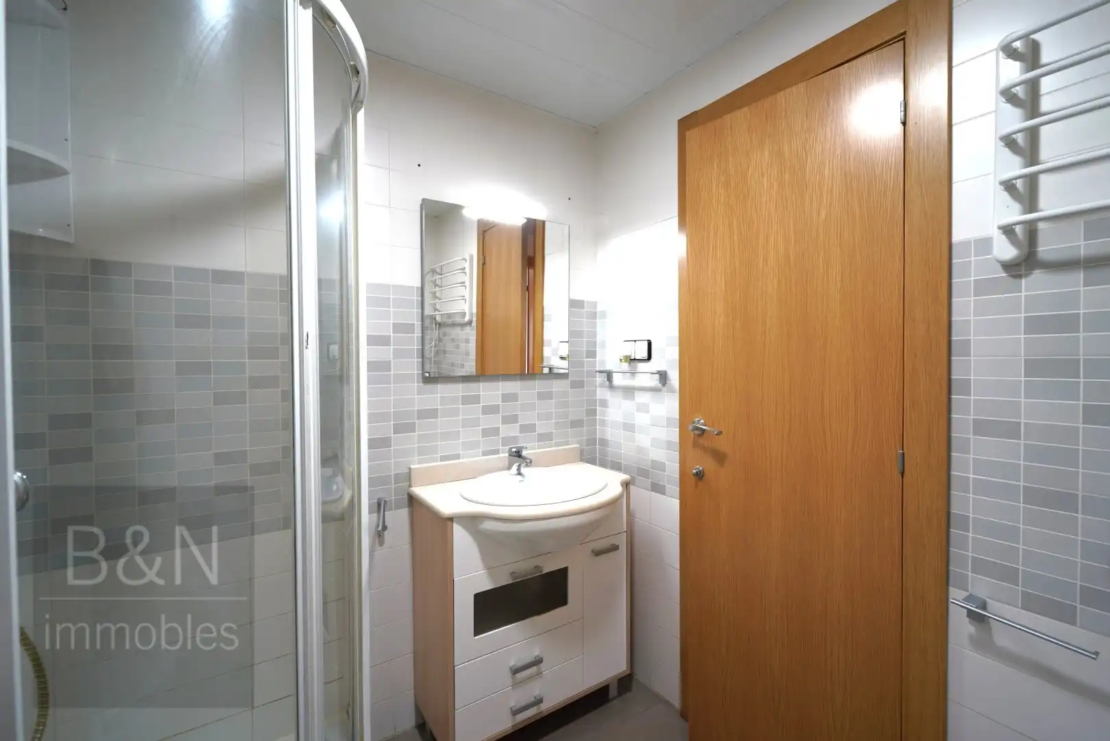 Bathroom of Flat for sale in Terrassa  with Air Conditioner, Heating and Balcony