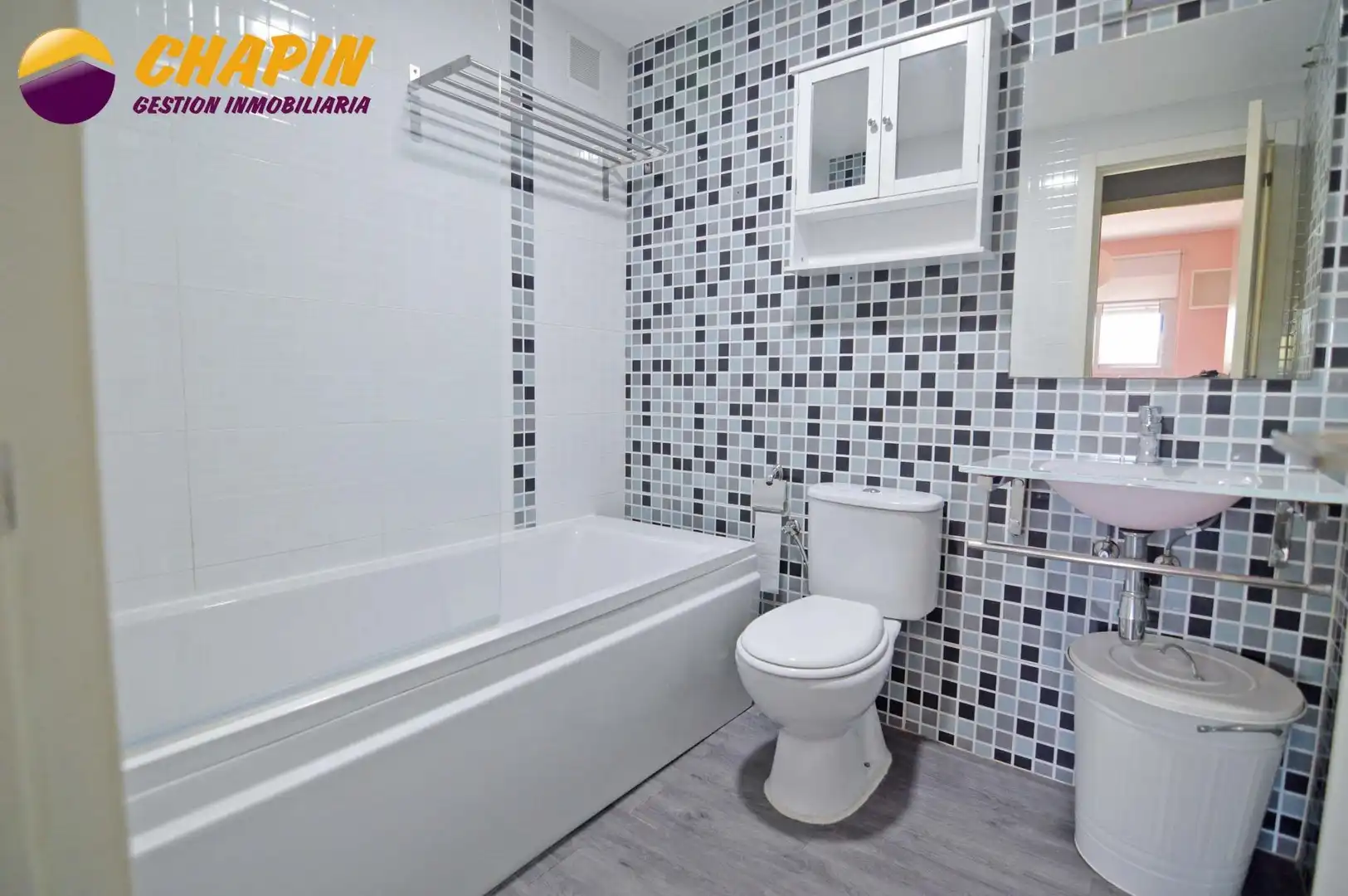 Baño de Piso en venta en Jerez de la Frontera con Aire acondicionado, Trastero y Amueblado