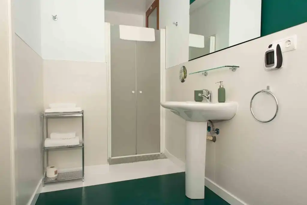 Bathroom of Buildings for sale in Caravaca de la Cruz