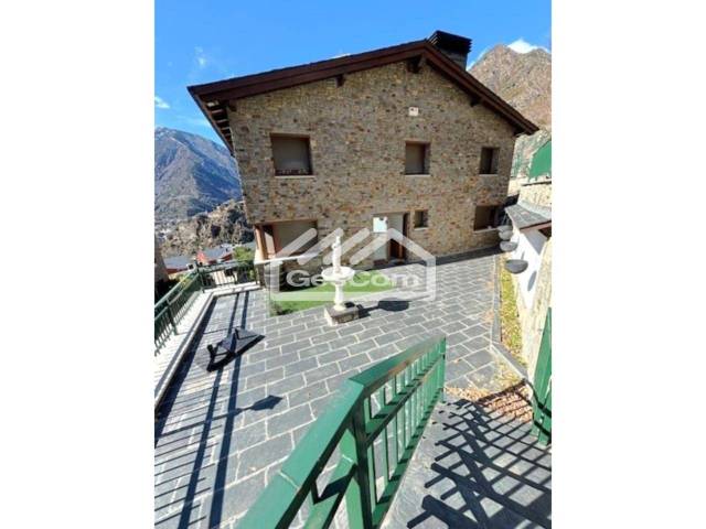 Casa adosada en Venta en Les Escaldes