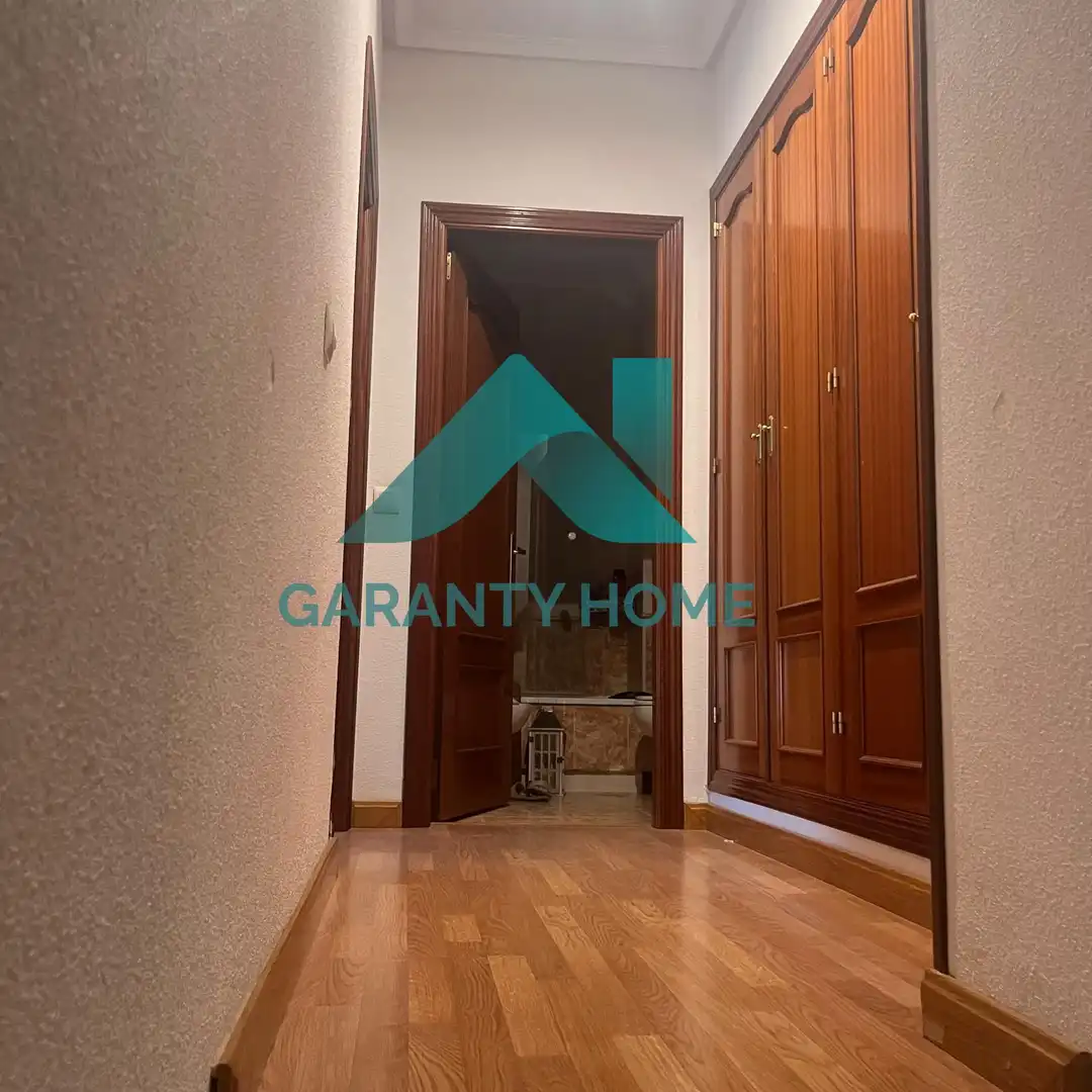 Penthouse with lift to rent in Casco Antiguo, imagen 19