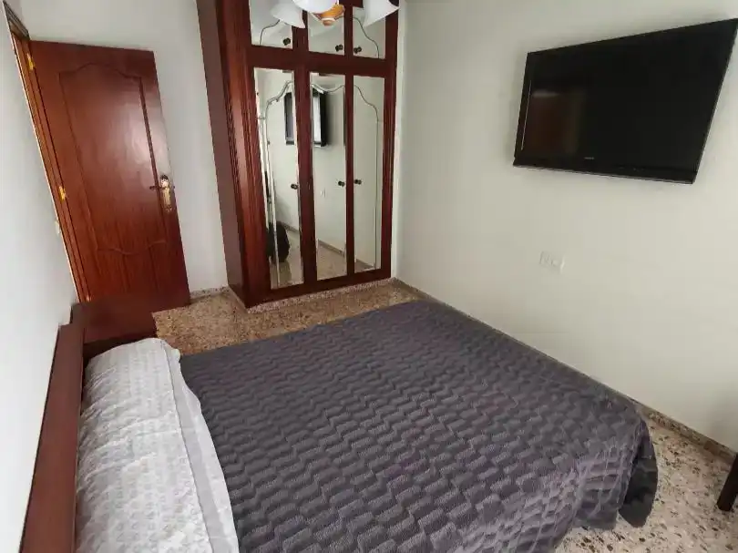 Habitación de Piso para compartir en Las Trescientas - San Francisco - Ciudad Vergel  