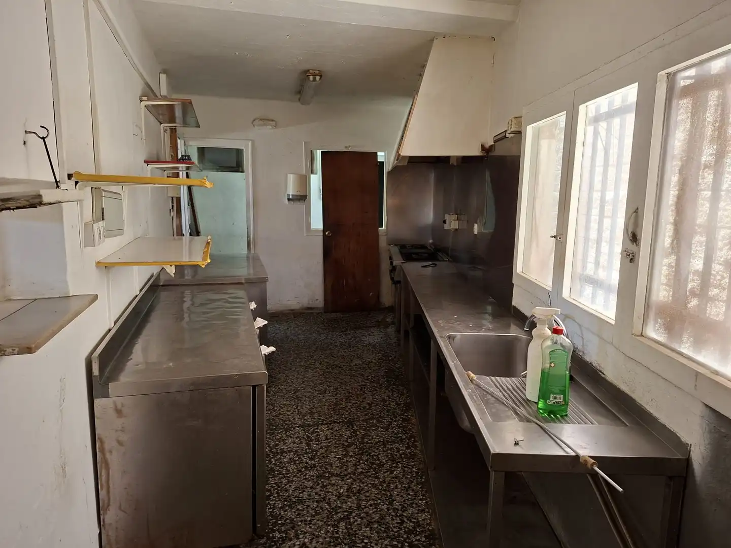 Cocina de Local en venta en Maella con Terraza
