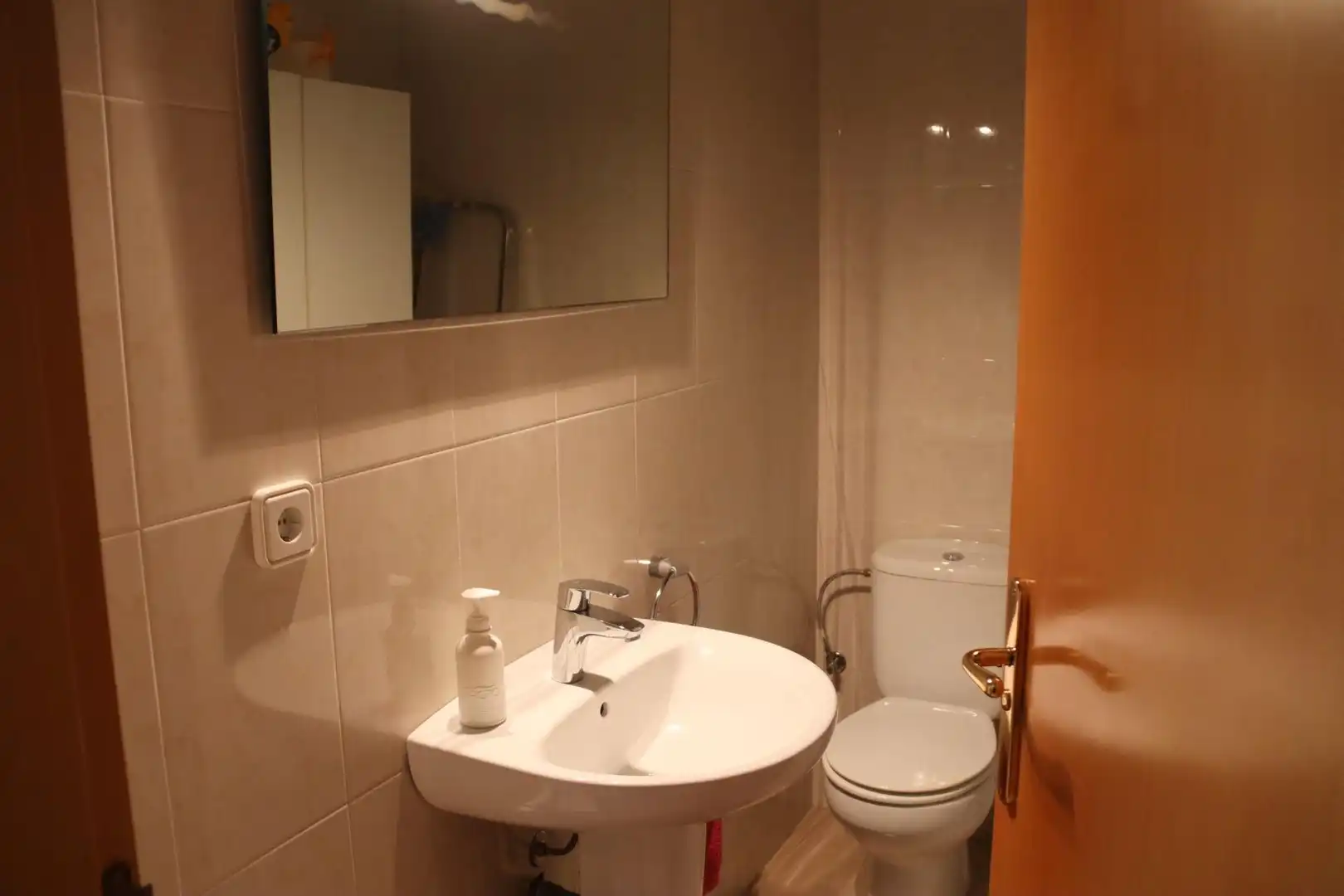 Baño de Local en venta en Amposta con Aire acondicionado