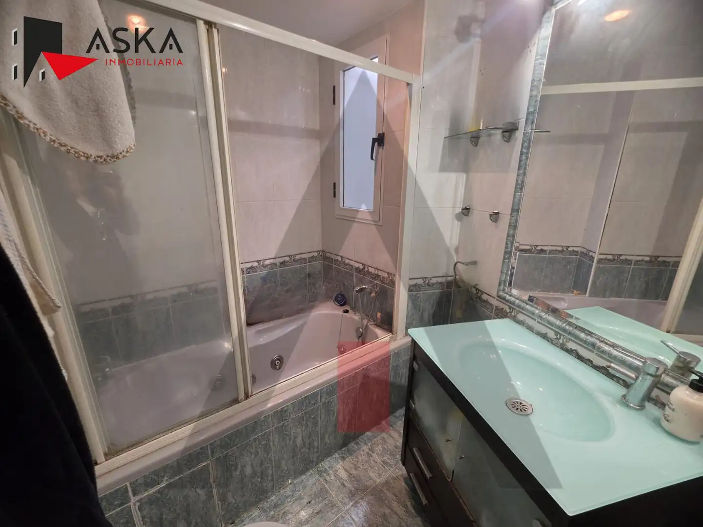 Bathroom of Flat for sale in Paiporta  with Terrace and Balcony