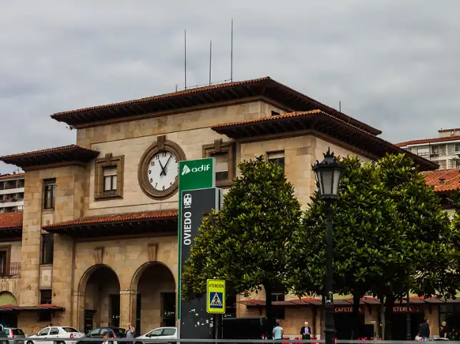 Exterior view of Office for rent in Oviedo   with Heating, Terrace and Furnished