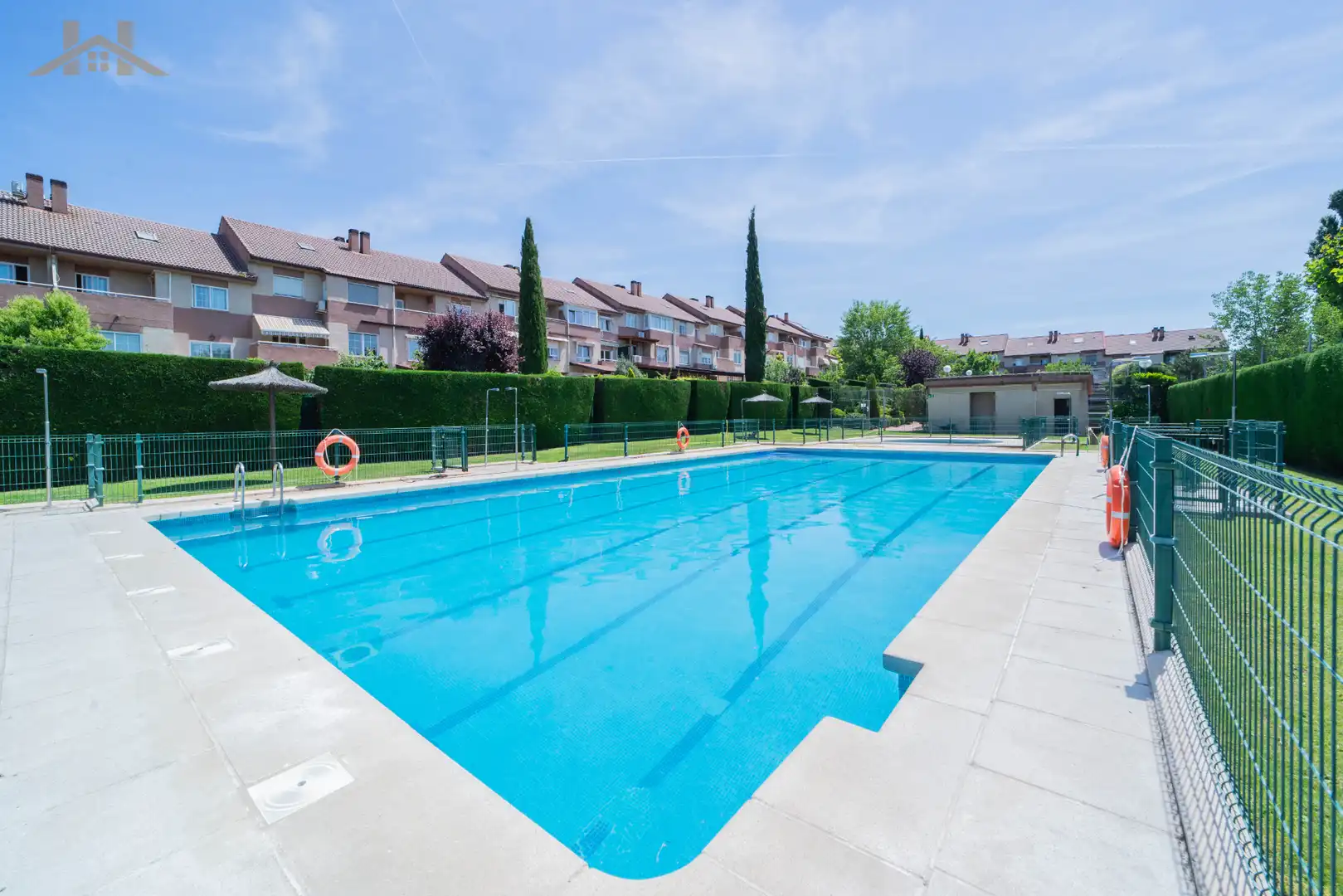 Piscina de Casa adosada en venta en Las Rozas de Madrid