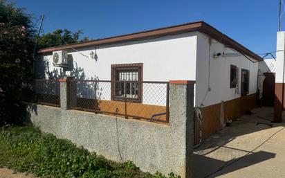 Vista exterior de Finca rústica en venda en Sanlúcar de Barrameda amb Aire condicionat, Jardí privat i Terrassa