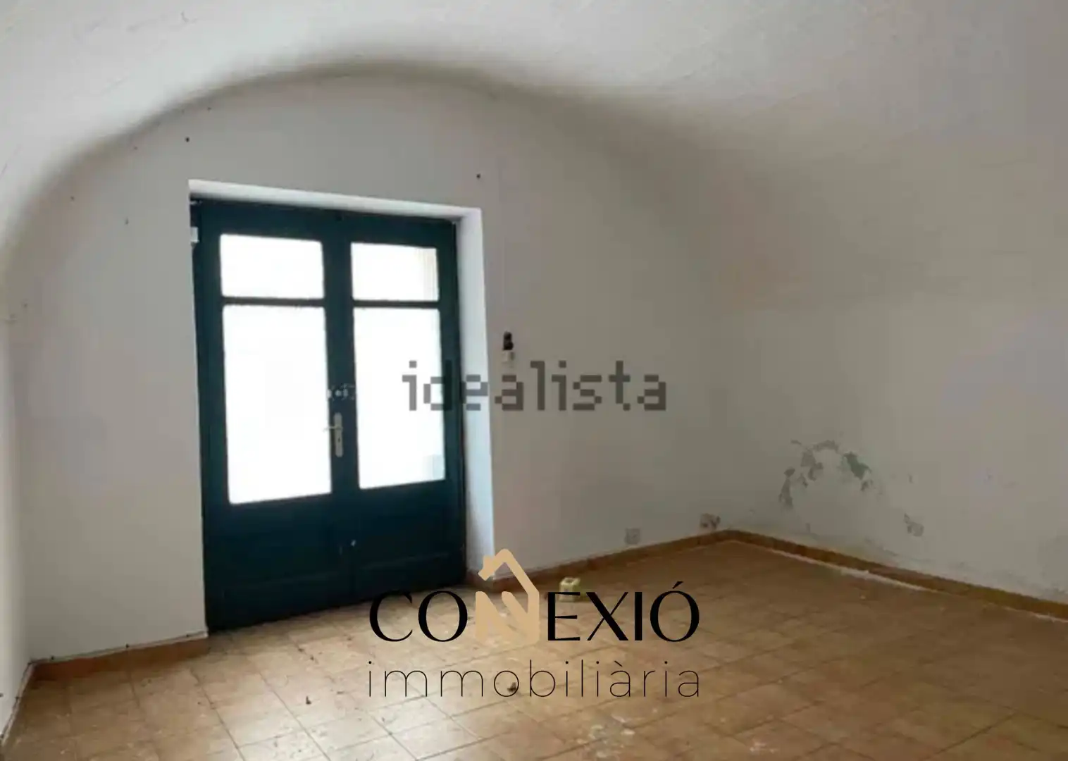 Buildings for sale in Bàscara