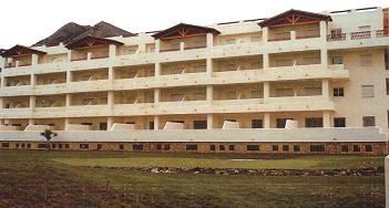 Vista exterior de Planta baixa en venda en Benalmádena amb Jardí privat, Terrassa i Piscina comunitària