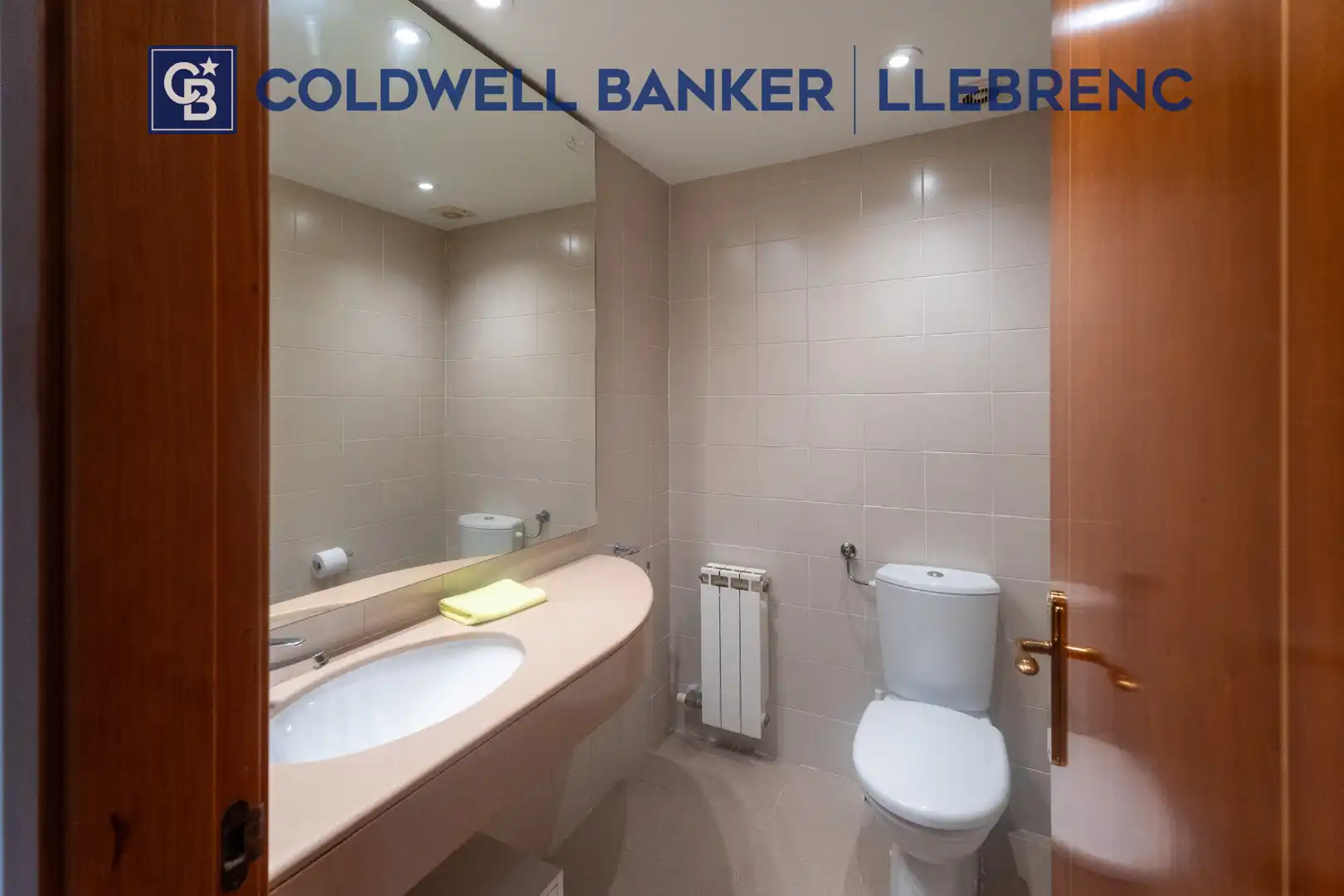 Baño de Casa o chalet de alquiler en Barcelona con Aire acondicionado, Calefacción y Jardín privado
