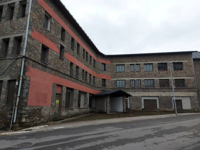 Casa-chalet en Venta en Villablino