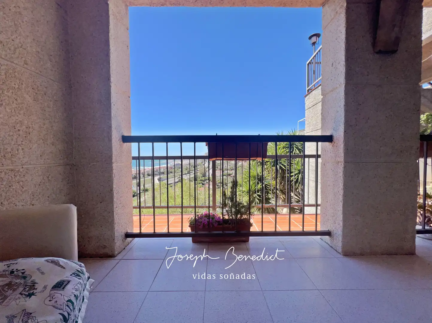 Jardín de Piso en venta en Castelldefels con Terraza, Horno y Balcón